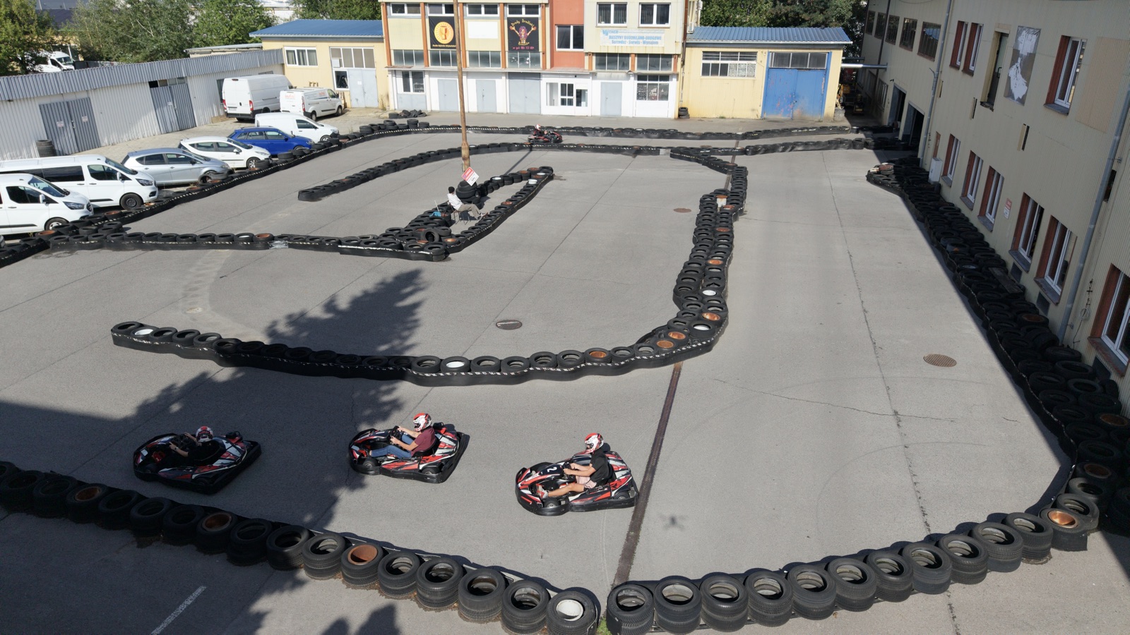 Gokarty na nowym torze zewnętrznym ICF Karting